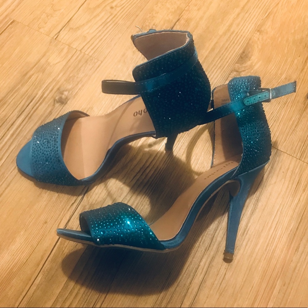 Zigi Soho Teal Tariff Rhinestone Heels size 7